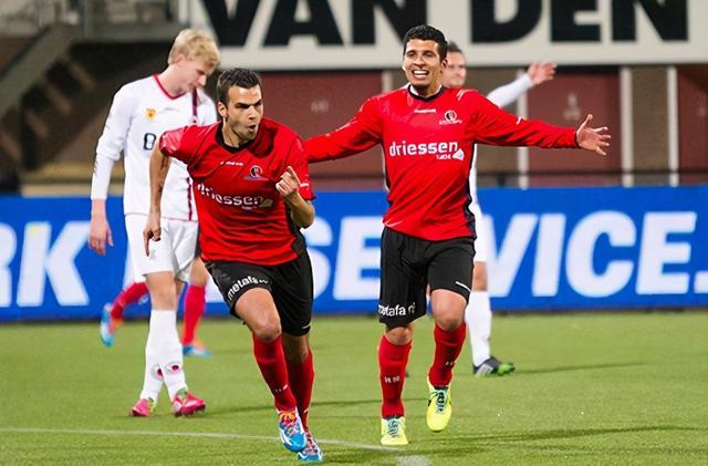 赛中展现出 赛中展现出