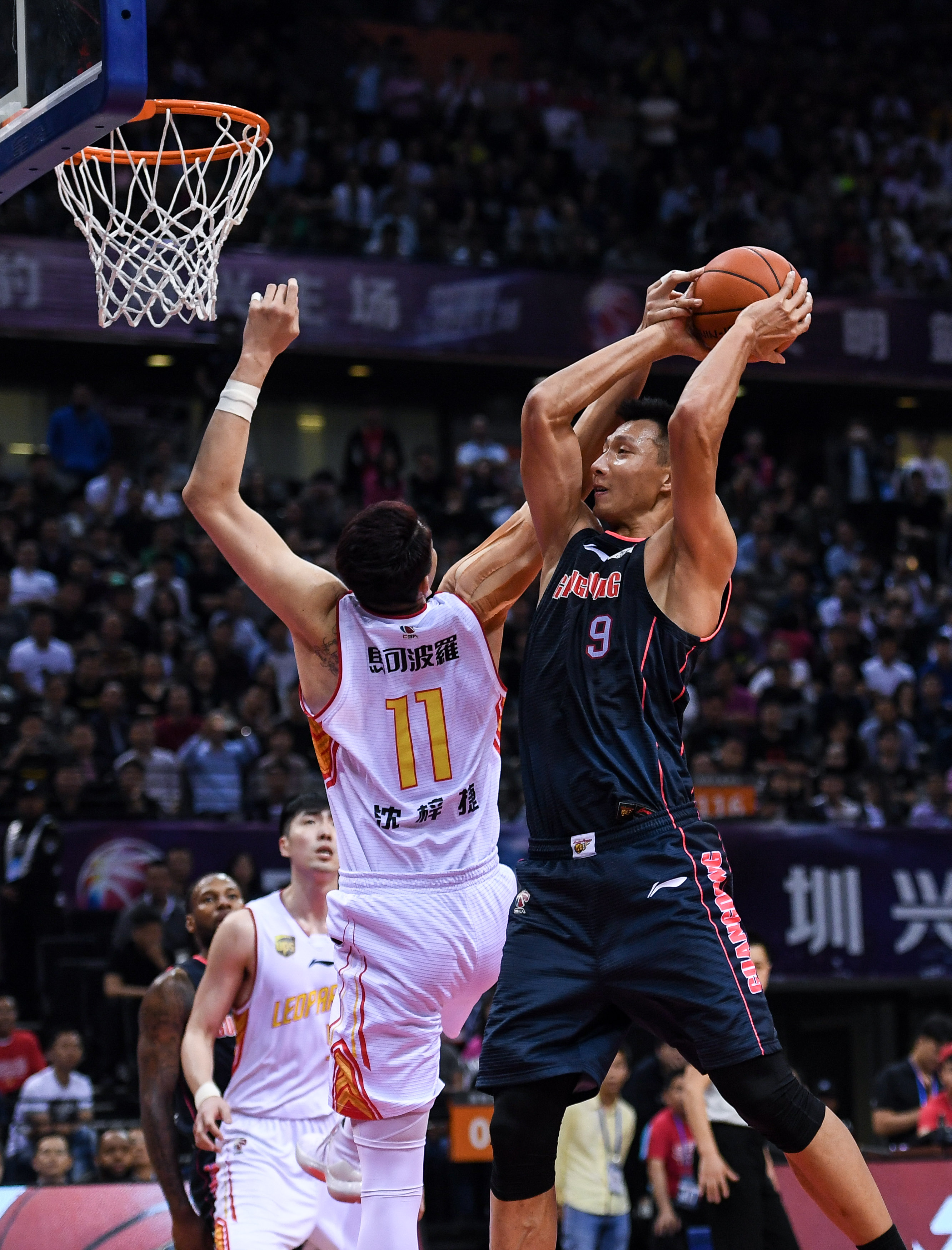 在男双赛场 在男双赛场